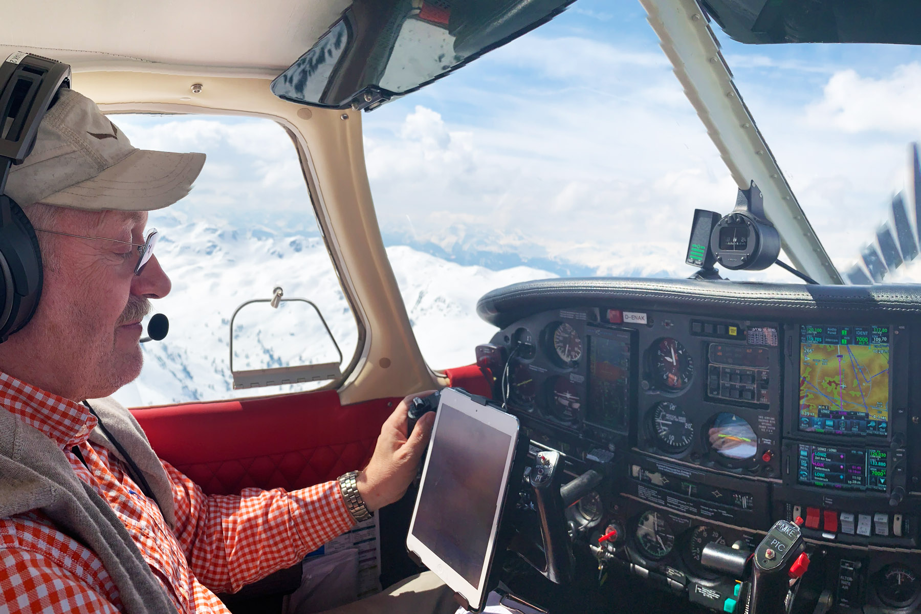 IFR Hopfi Header8